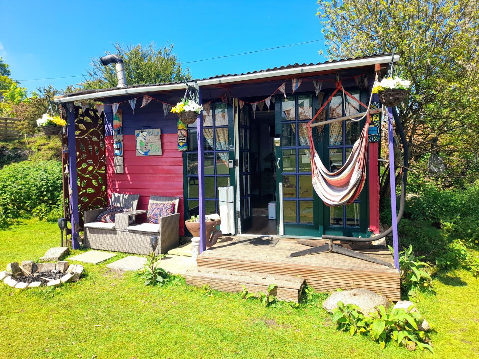 ホテル Treguth Glamping Unique Experience - Themed Huts Saint Day 部屋 写真